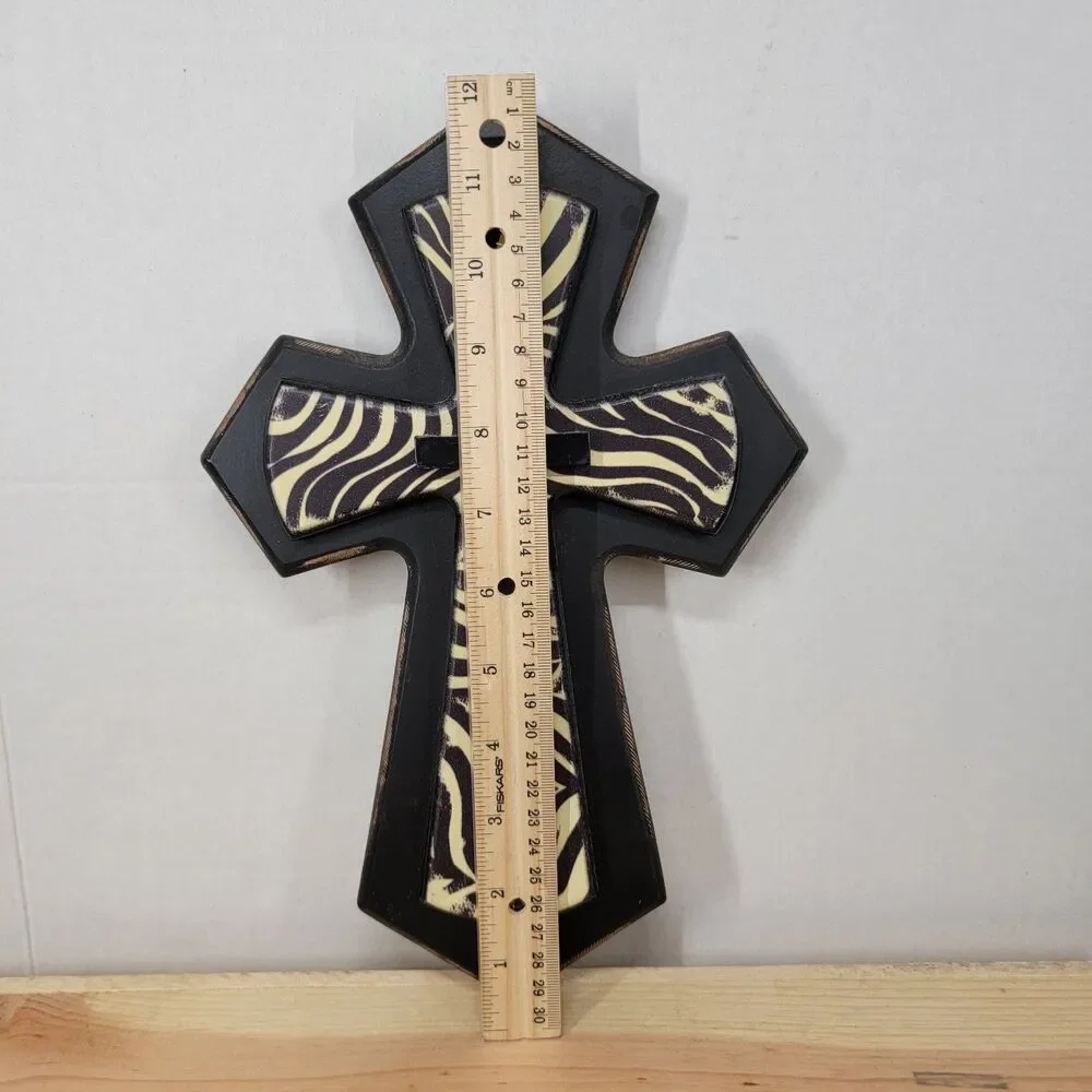 Multi Layered Wooden Cross B&W 12